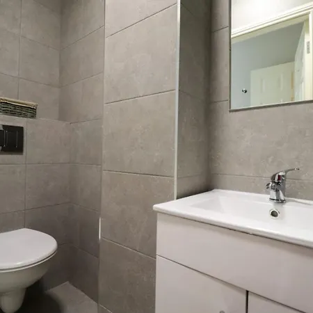 Inviting 2-bed In Dublin