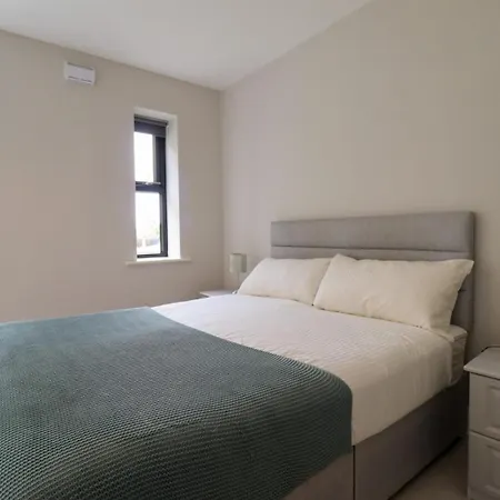 Inviting 2-bed In *