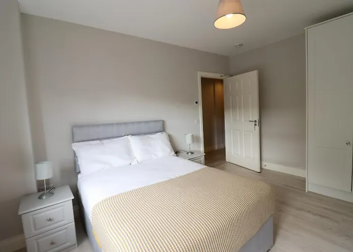 Apartment Inviting 2-bed In